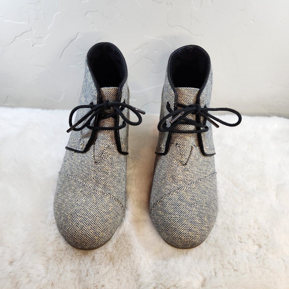 TOMS Desert Wedge | Size 9.5 | Linen Metallic Accents 3" Cork Heel - Picture 3 of 16